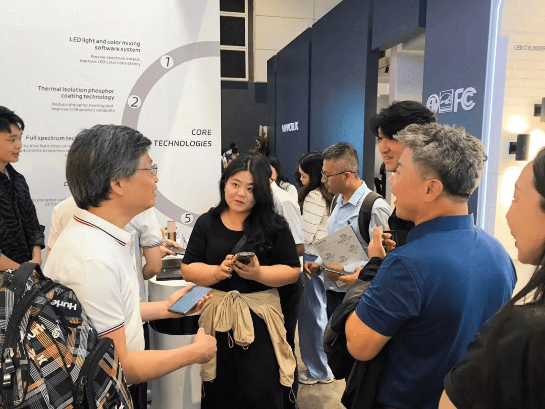 Gathering in HongKong International Lighting Fair (Autumn Edition) look back